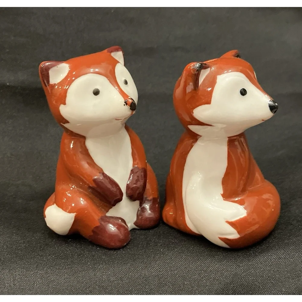 Foxy Sweetheart Brown Fox Couple Salt & Pepper Shakers Glossy Kitchen Decor